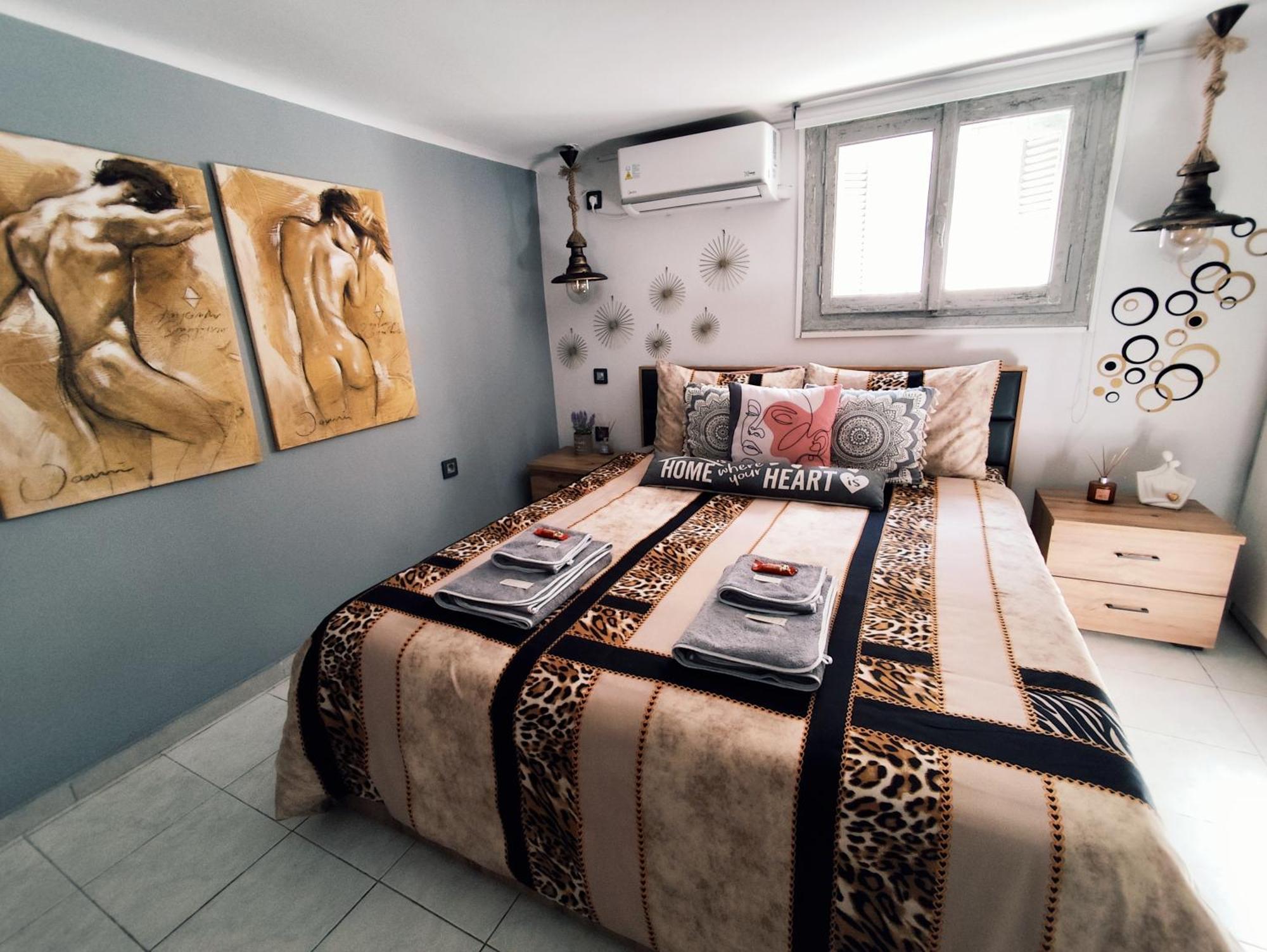 Anastasia'S Apartment With Yard Atenas Exterior foto
